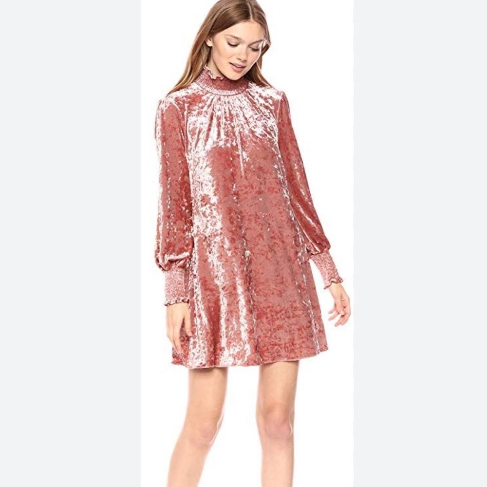 Ali & Jay Women's Long Sleeve Velvet Short Dress Elegant Pink Velvet Dress med